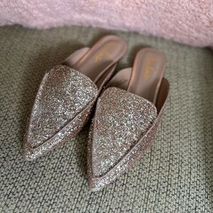 Lulus- Joelle Rose Gold Glitter Loafer Slides. Women’s Size 9
